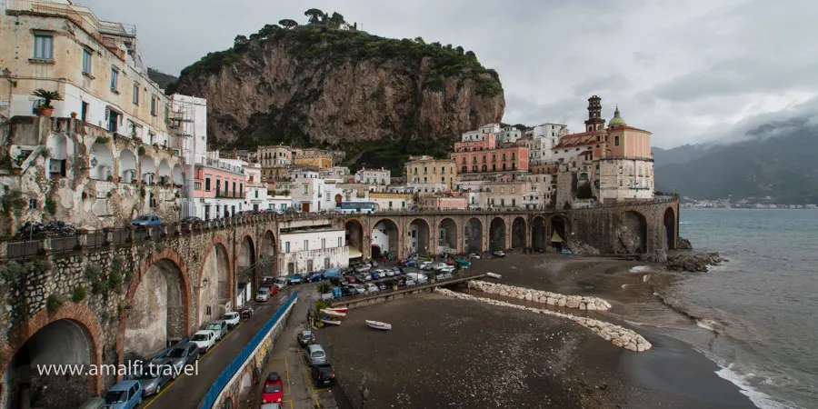 Вид на Атрані, Італія